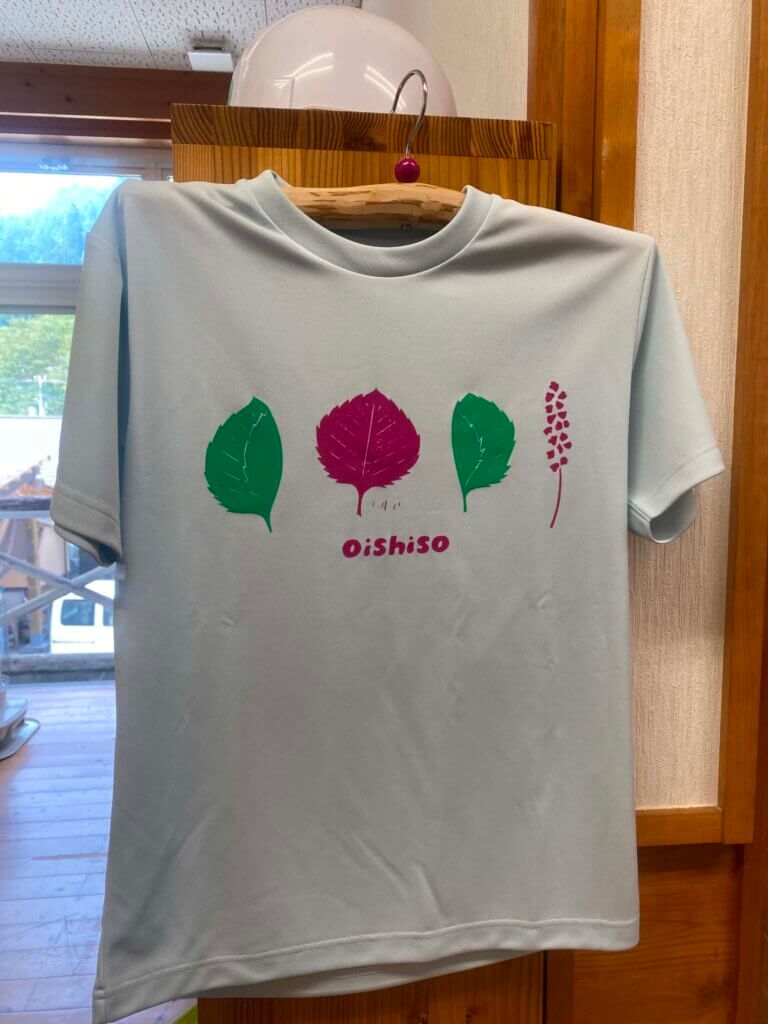 「汗見川オリジナルロゴTシャツ」実物写真